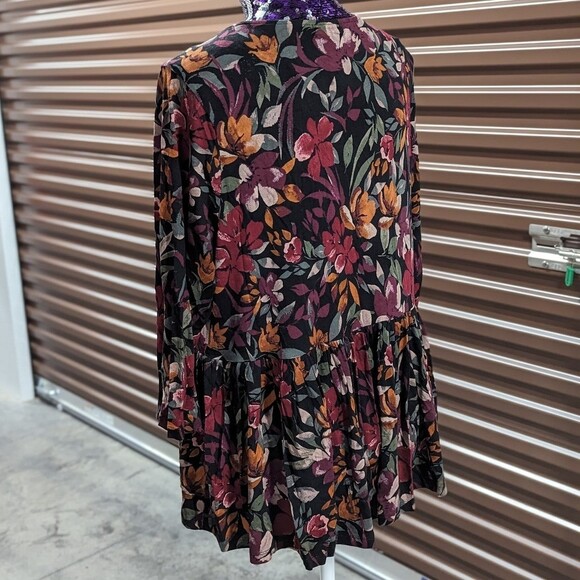 Torrid NEW 5X Black with Floral Print Babydoll Lightweight Jacket - Picture 7 of 9